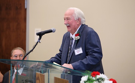 EMCC's 2018 Alumnus of the Year John Apple speaks during an Oct. 13 alumni luncheon that was part of the college's Homecoming festivities.