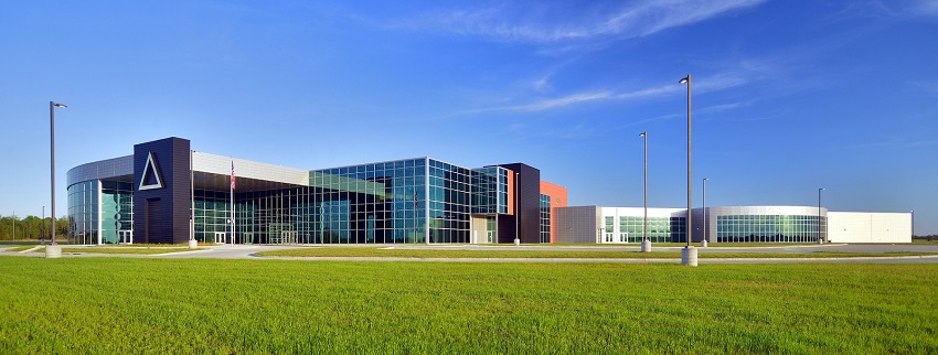 EMCC’s Communiversity opened to students in August 2019. The 145, 638-square-foot is dedicated to training students for careers in modern manufacturing.