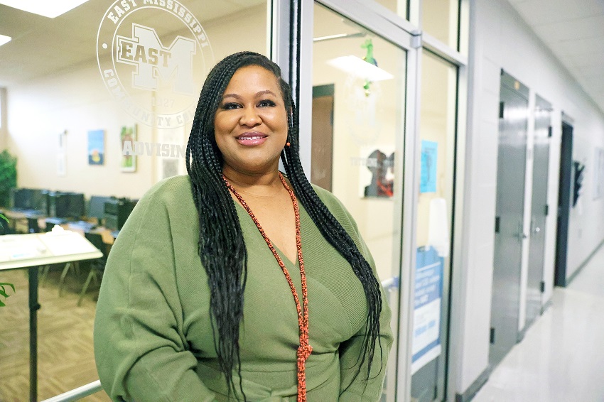 Dr. Renyetta Johnson has been awarded a NACADA scholarship to attend a regional conference where she and a colleague will conduct a presentation on the challenges they faced during the COVID-19 pandemic and lessons learned that ultimately benefitted students.