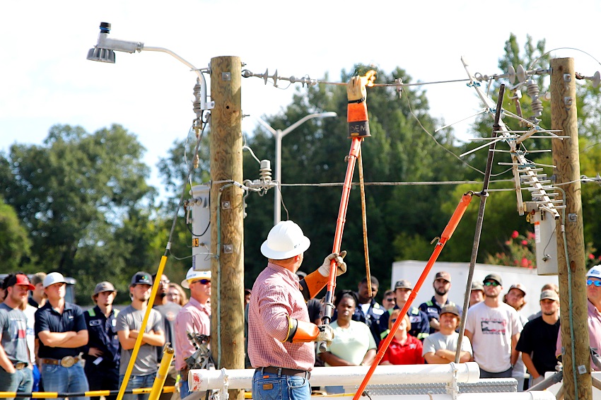 A crew with 4 County Electric Power Association conducted a “hotline demonstration” Aug. 17 for students enrolled in the Utility Lineworker programs on East Mississippi Community College’s Scooba and Golden Triangle campuses. The demonstration that highlighted transmission line safety took place on the college’s Golden Triangle campus where the program is being offered for the first time this year.